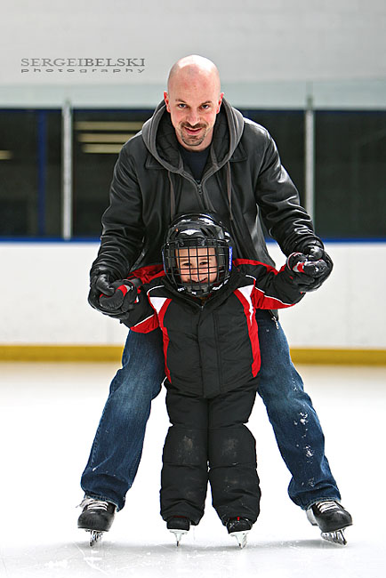 airdrie family skating photo