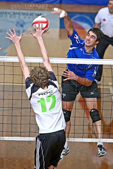 calgary hockey MRC/Red Deer College photo