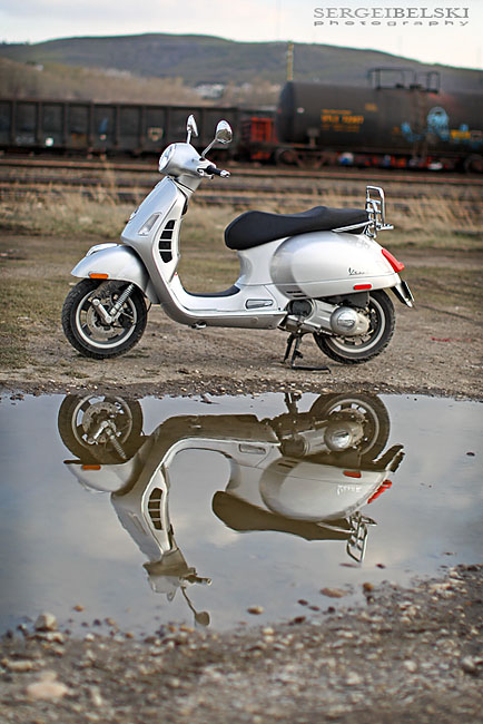 calgary wedding photographer vespa photo