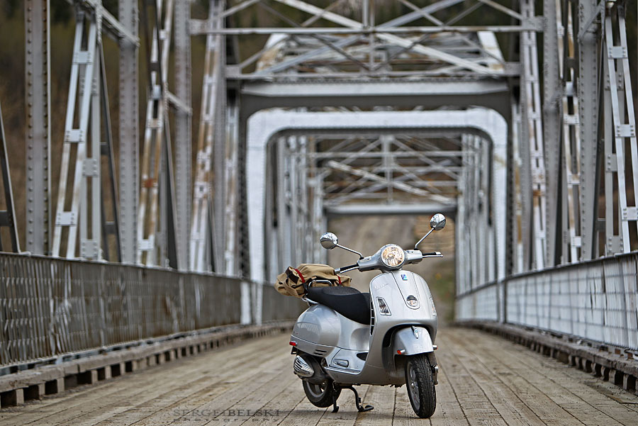 calgary wedding photographer vespa photo