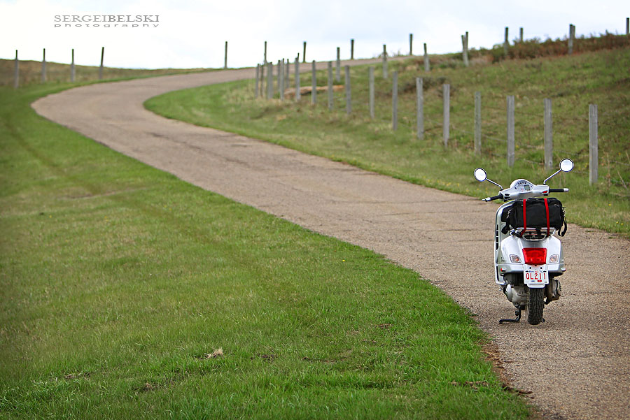 calgary wedding photographer vespa photo