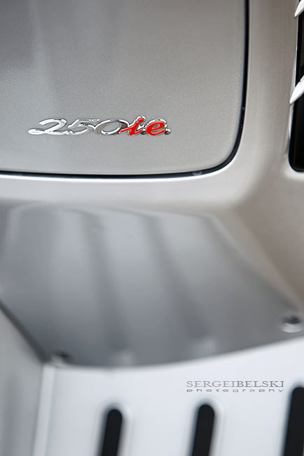 calgary wedding photographer vespa photo