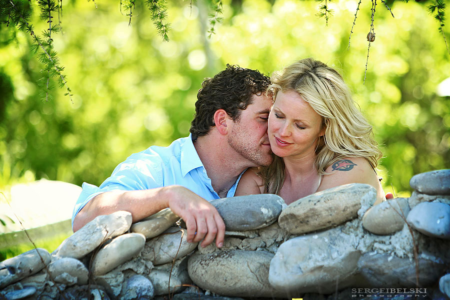 calgary wedding  photographer engagement photo