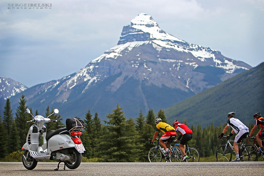 calgary wedding photographer vespa photo