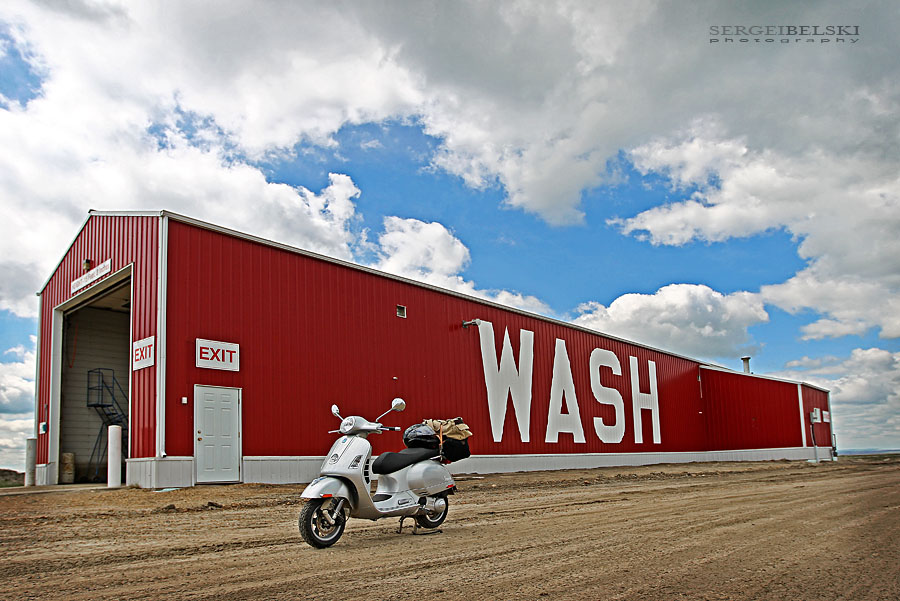 calgary wedding photographer vespa photo