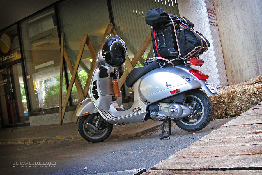 calgary wedding photographer vespa photo