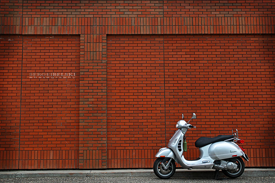 calgary wedding photographer vespa photo