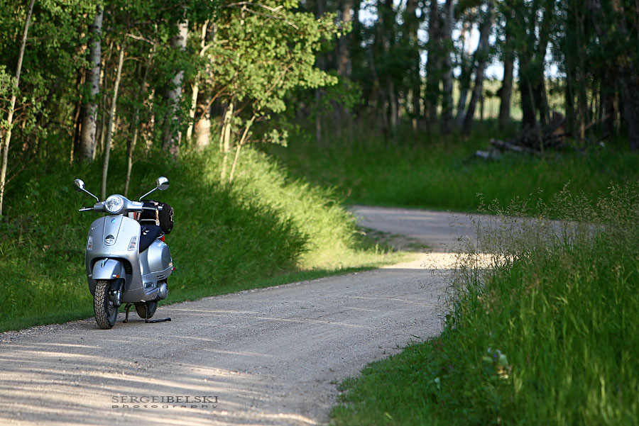 calgary wedding photographer vespa photo