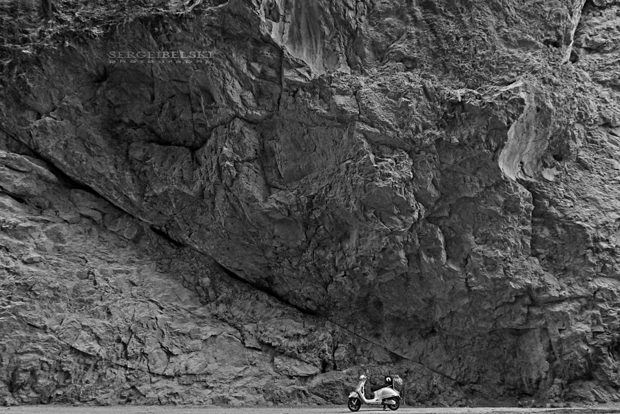 calgary wedding photographer vespa photo