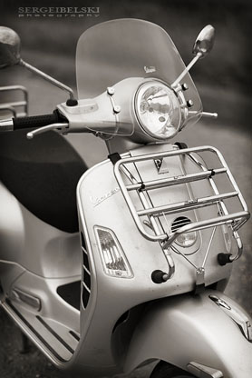 calgary wedding photographer vespa photo
