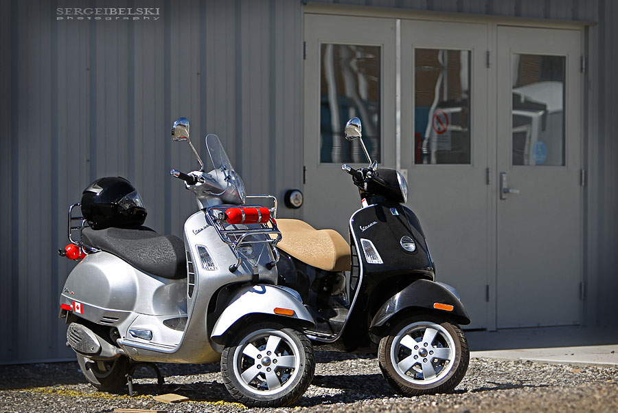 calgary wedding photographer vespa photo