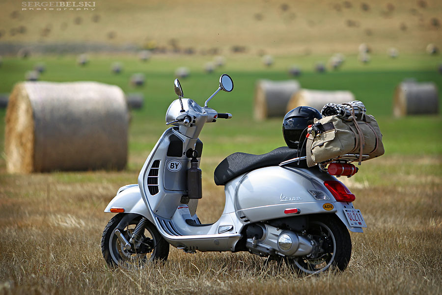 calgary wedding photographer vespa photo