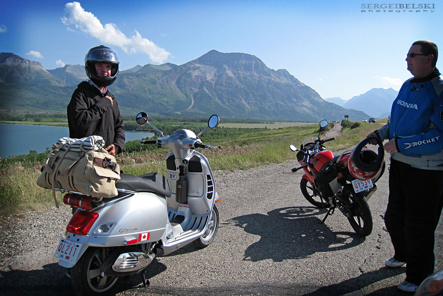 calgary wedding photographer vespa photo