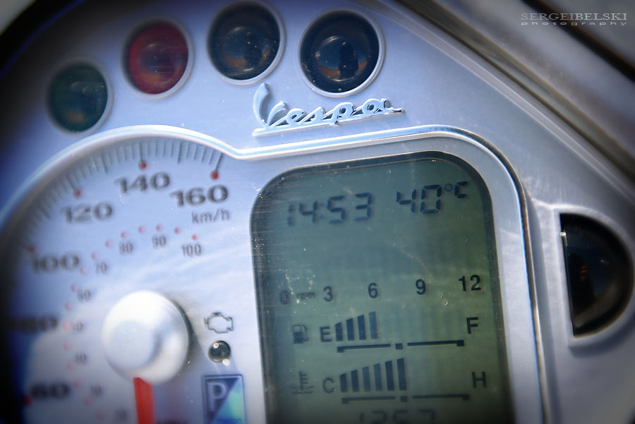 calgary wedding photographer vespa photo