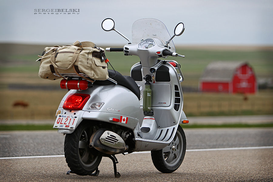 calgary wedding photographer vespa photo