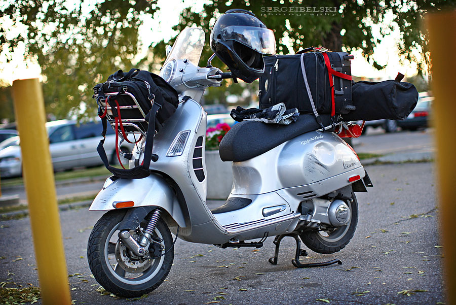 calgary wedding photographer vespa photo
