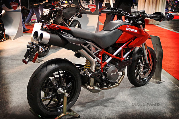 calgary photographer motorcycle show photo