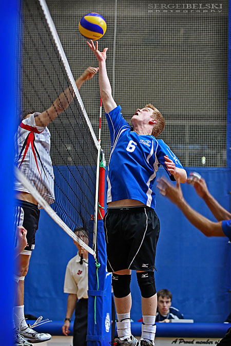 calgary sports photographer mount royal university volleyball photo