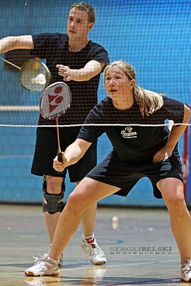 calgary sports photographer mount royal university badminton photo