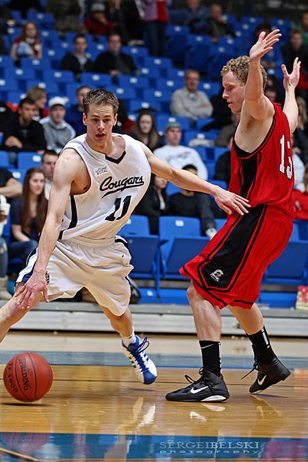 calgary sports photographer mount royal university basketball photo