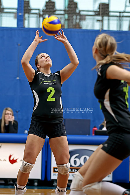 calgary sports photographer mount royal university volleyball photo