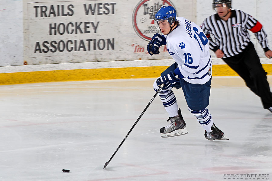 calgary sports photographer mount royal university hockey photo