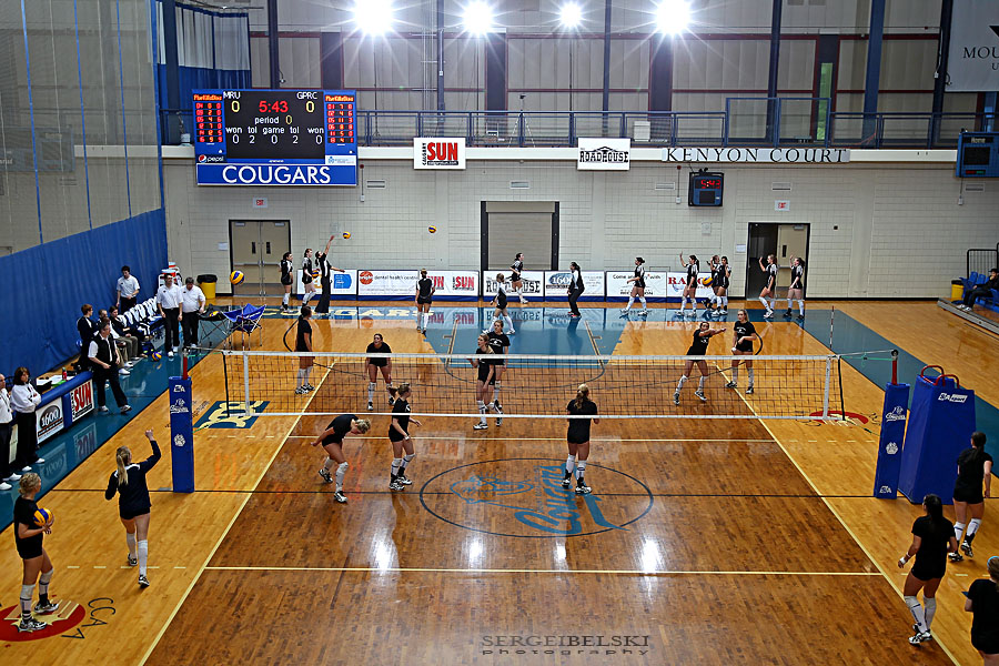 calgary sports photographer mount royal university volleyball photo