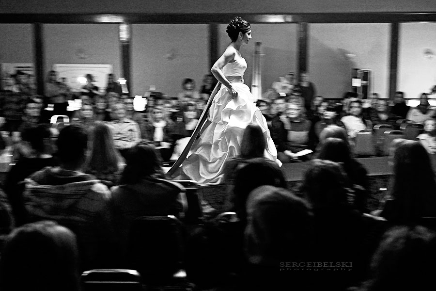 wedding photographer bridal show photo