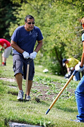 sergei belski volunteer work cemetery photo