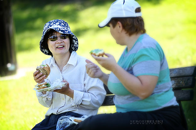 sergei belski volunteer work cemetery photo