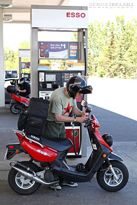 adventure travel photographer sergei belski vespa adventures photo