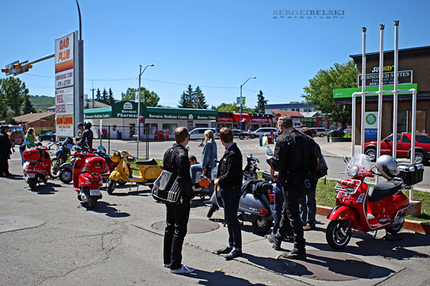 adventure travel photographer sergei belski vespa adventures photo