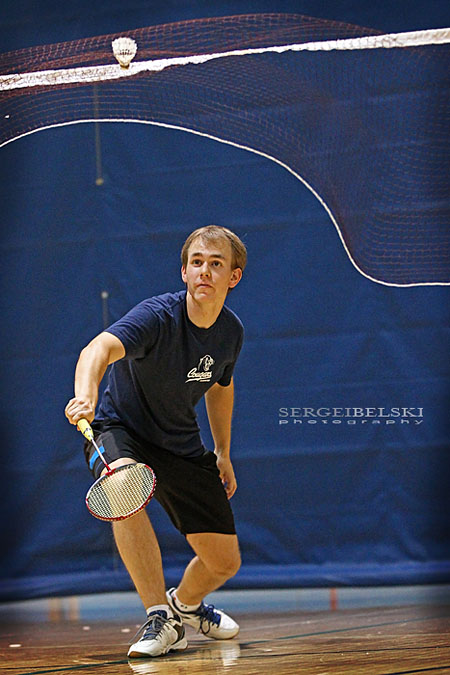 mount royal university hockey sergei belski photo