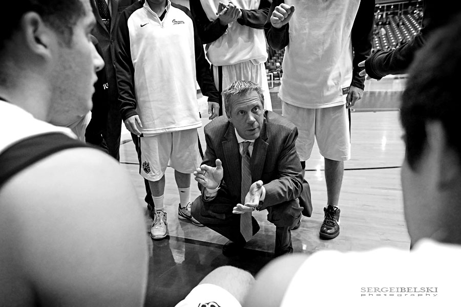 mount royal university hockey sergei belski photo