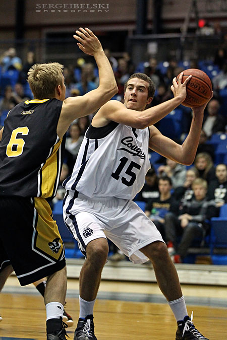 mount royal university hockey sergei belski photo
