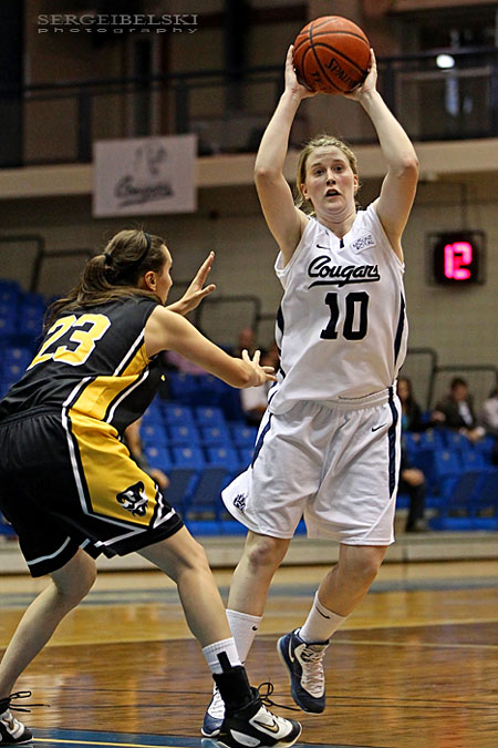 mount royal university hockey sergei belski photo