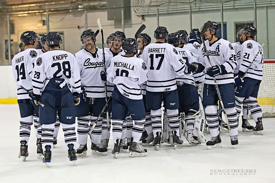 mount royal university hockey sergei belski photo