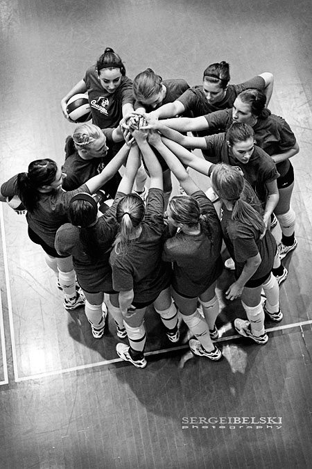 mount royal university volleyball sergei belski photo