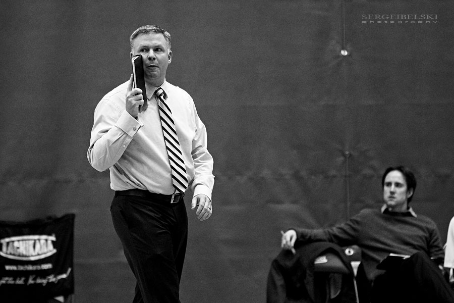 mount royal university volleyball sergei belski photo