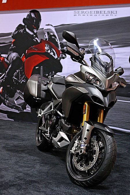 calgary photographer motorcycle show photo