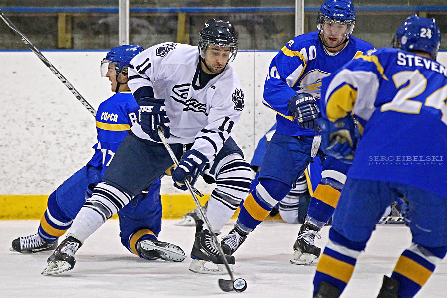 mount royal university hockey sergei belski photo