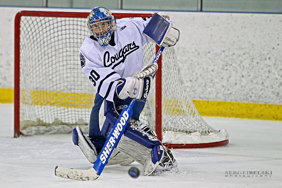 mount royal university hockey sergei belski photo