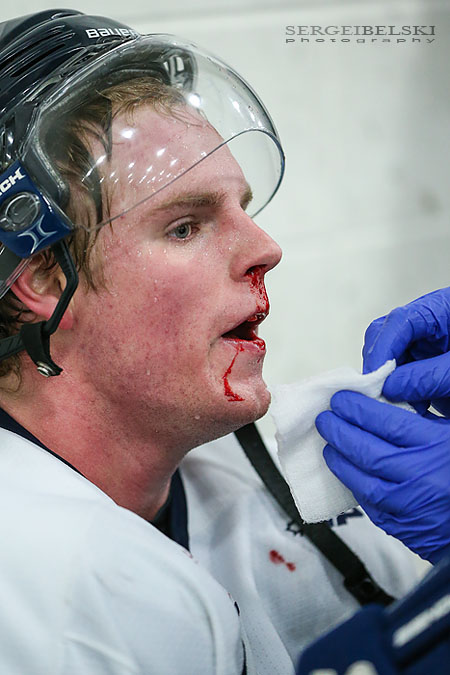 mount royal university hockey sergei belski photo