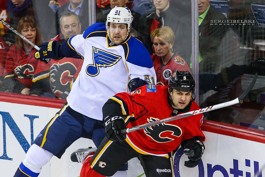 nhl hockey calgary flames vs st. louis blues sergei belski photo