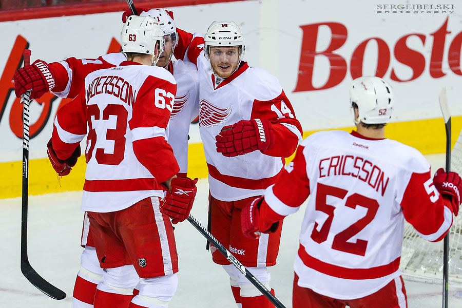 nhl hockey calgary flames vs phoenix coyotes sergei belski photo