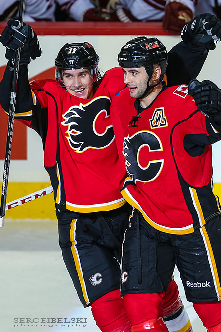 nhl hockey calgary flames vs phoenix coyotes sergei belski photo