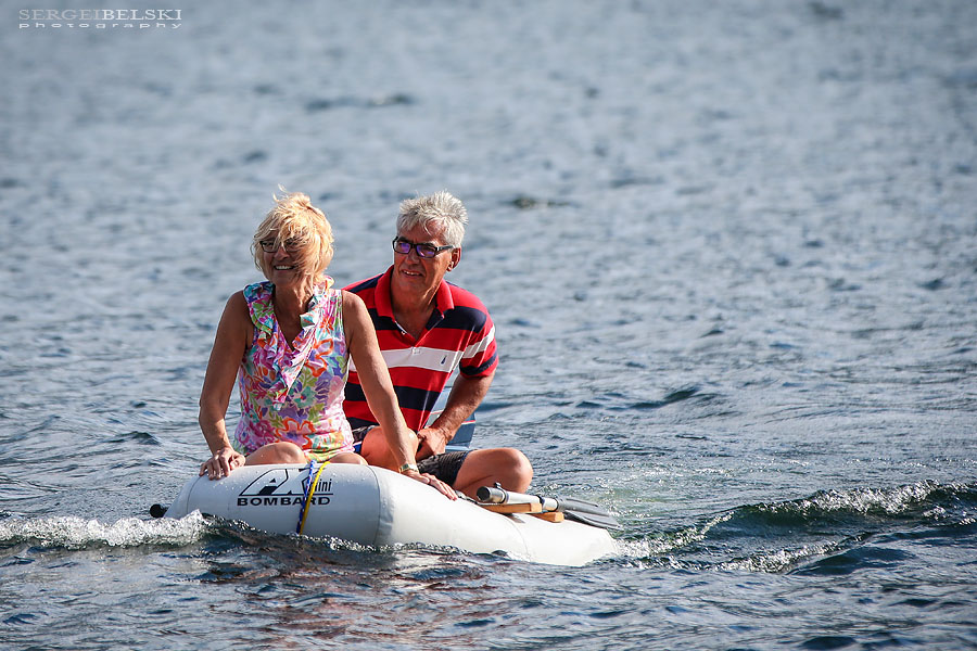 family boat vacation sergei belski photo