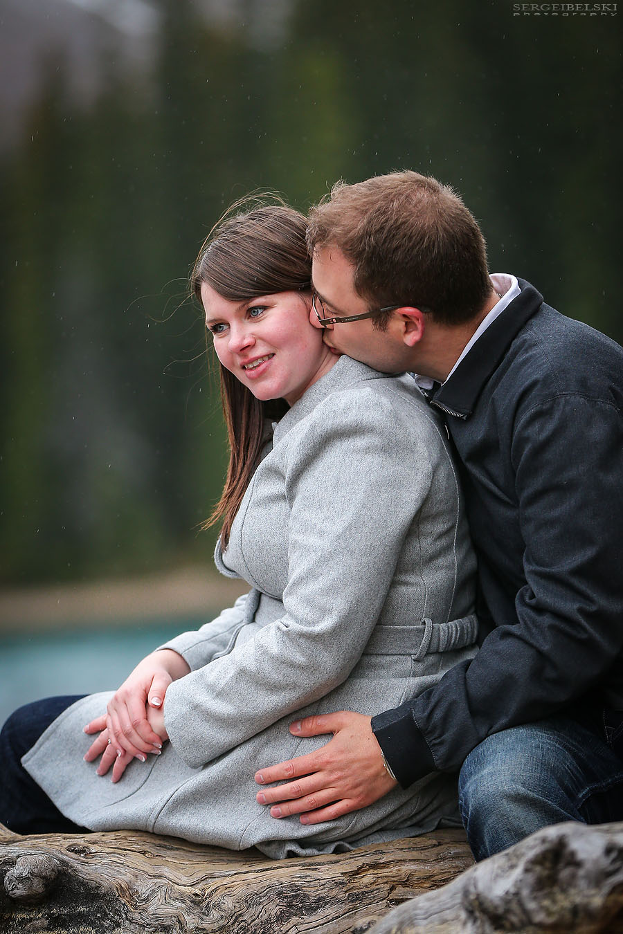 moraine lake engagement photographer sergei belski photo