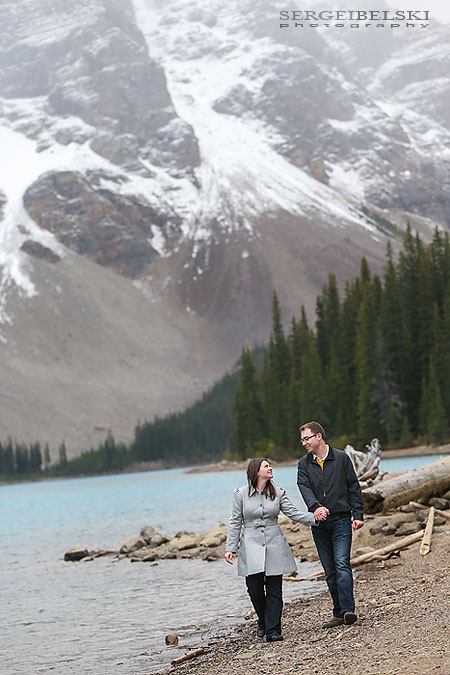 moraine lake engagement photographer sergei belski photo
