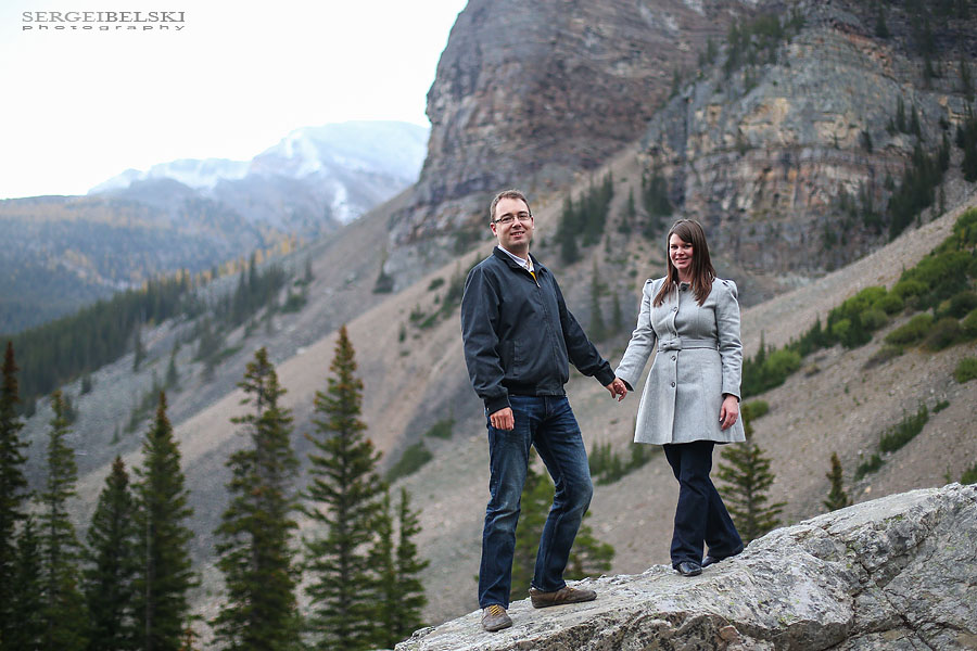 moraine lake engagement photographer sergei belski photo